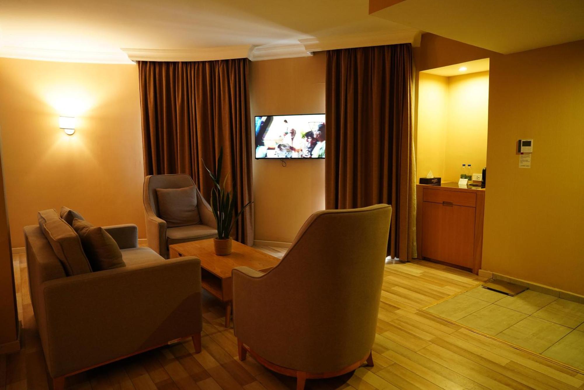 אדיס אבבה Mado Hotel מראה חיצוני תמונה